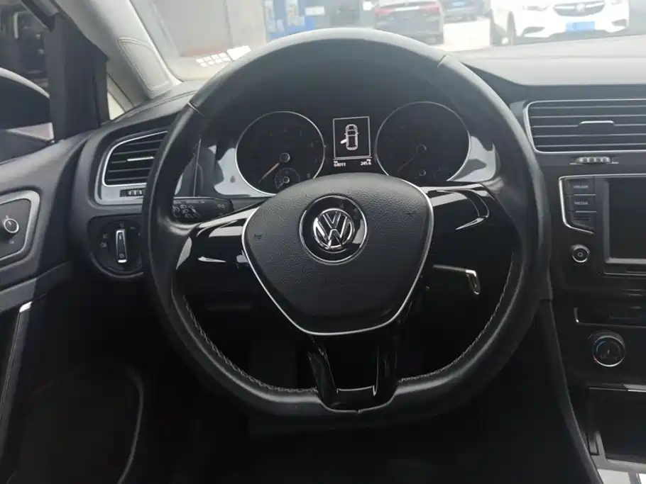 Volkswagen Golf — миниатюра 15