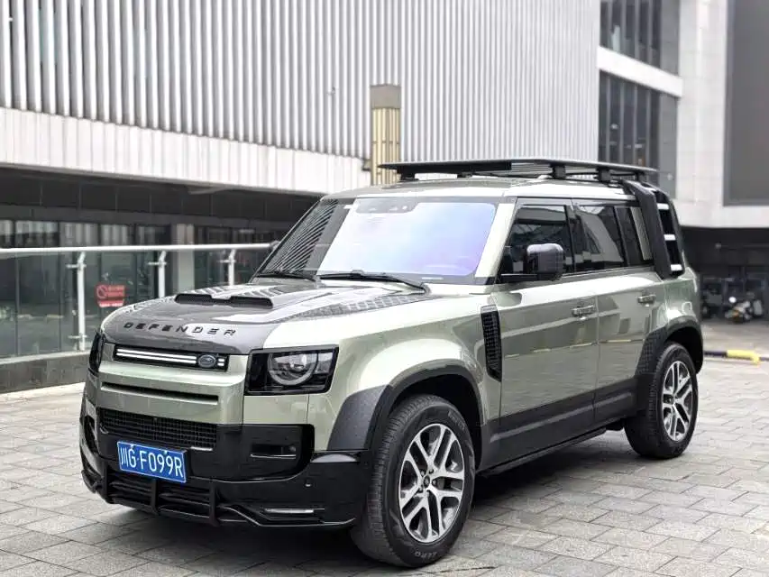 Land Rover Defender 2021