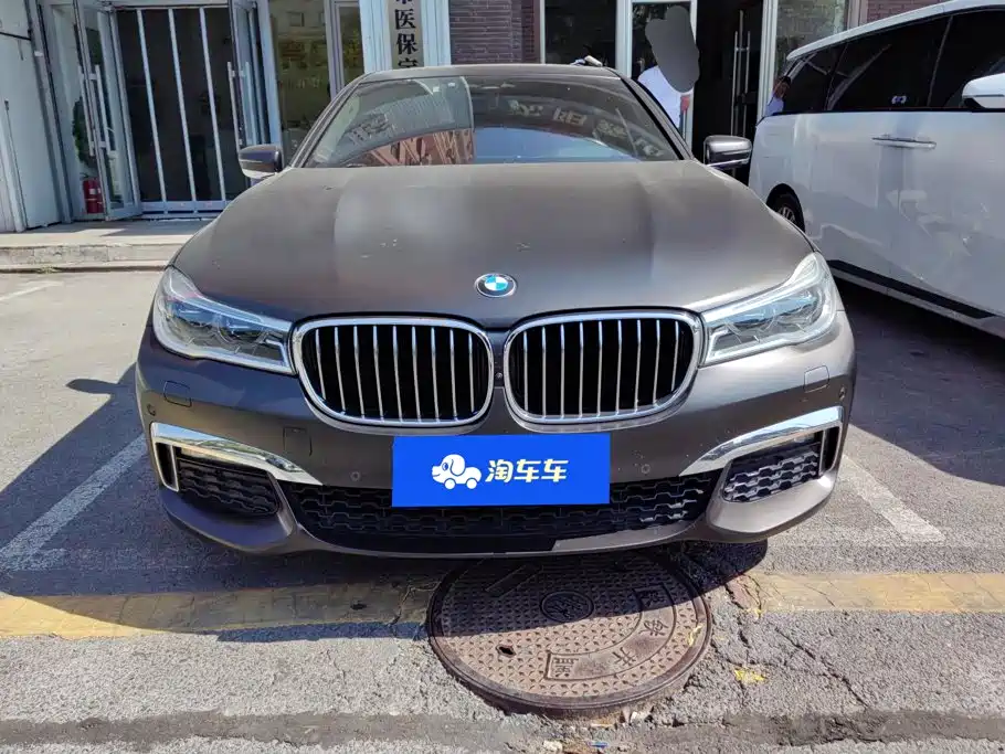 BMW 7 Series — миниатюра 2