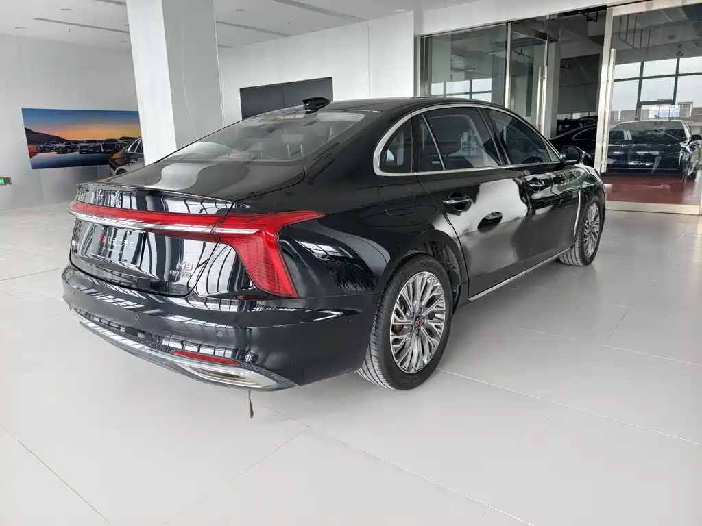 Hongqi Hongqi H5 — миниатюра 3
