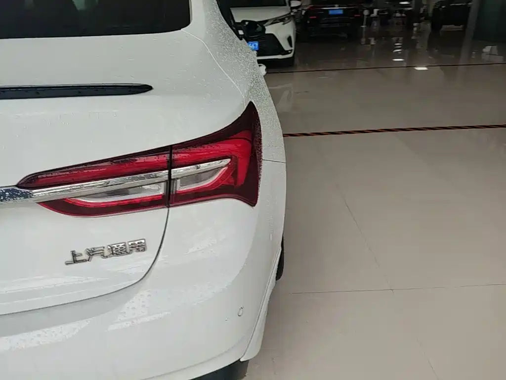 Buick Verano — миниатюра 8