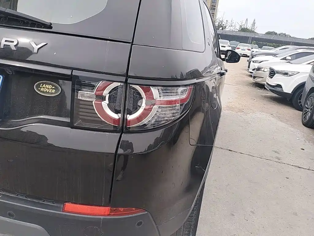 Land Rover Discovery Sport — миниатюра 8