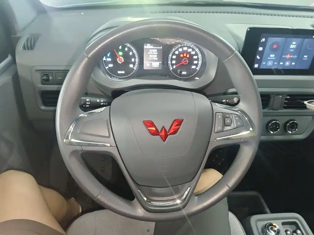 Wuling Yangguang — миниатюра 11