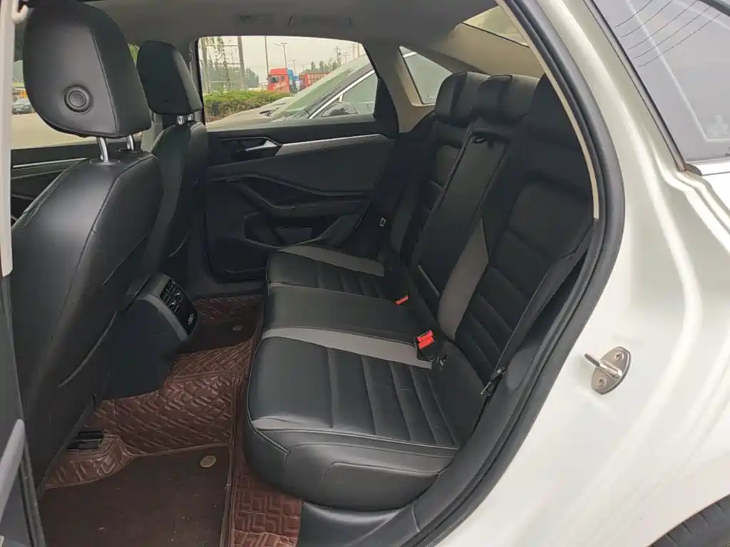 Volkswagen Sagitar — миниатюра 17