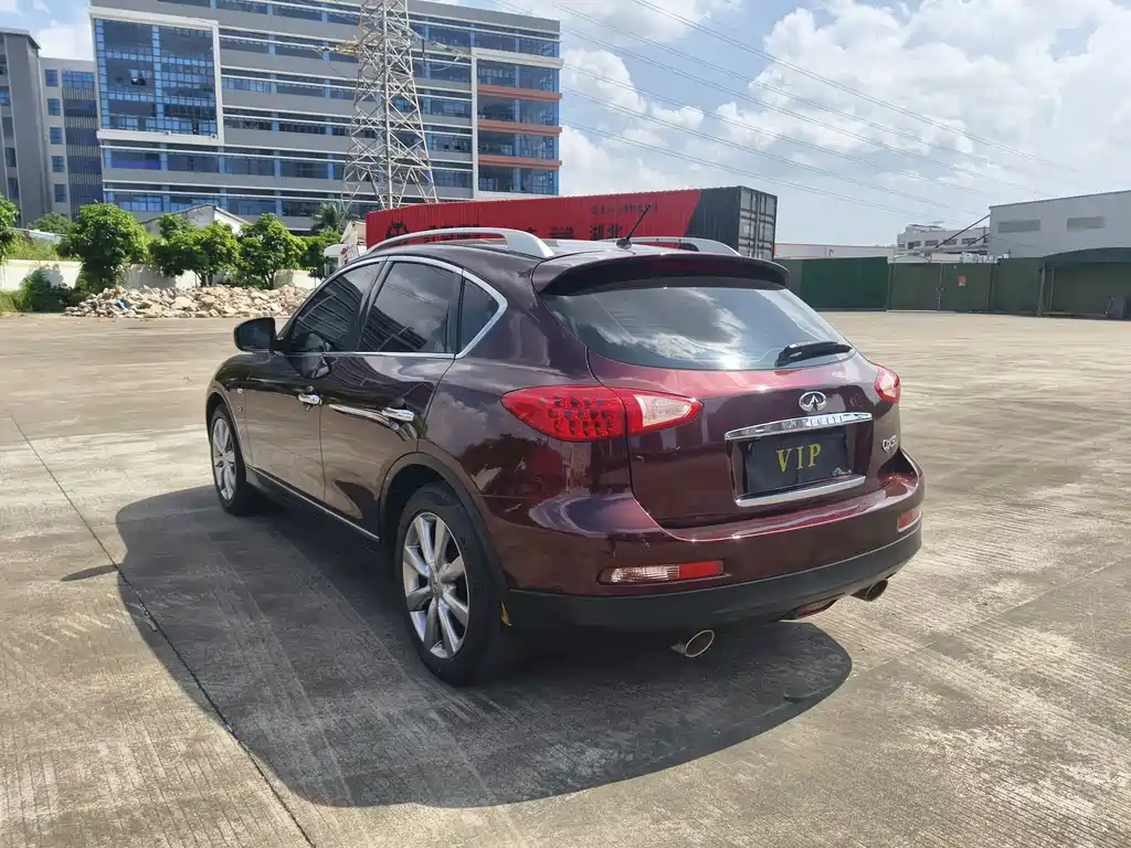 Infiniti QX50 (Import) — миниатюра 4