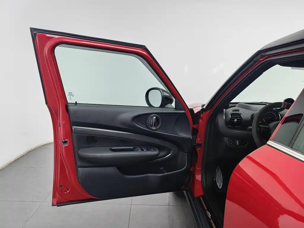 MINI Mini Clubman — миниатюра 8