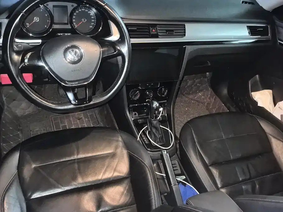 Volkswagen Bora — миниатюра 12