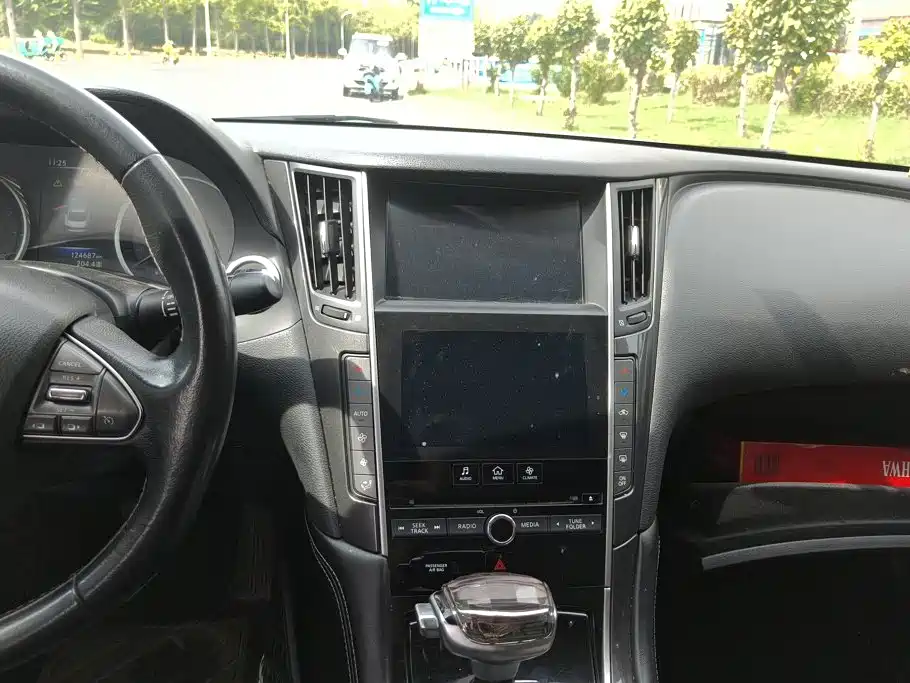 Infiniti Q50L — миниатюра 13