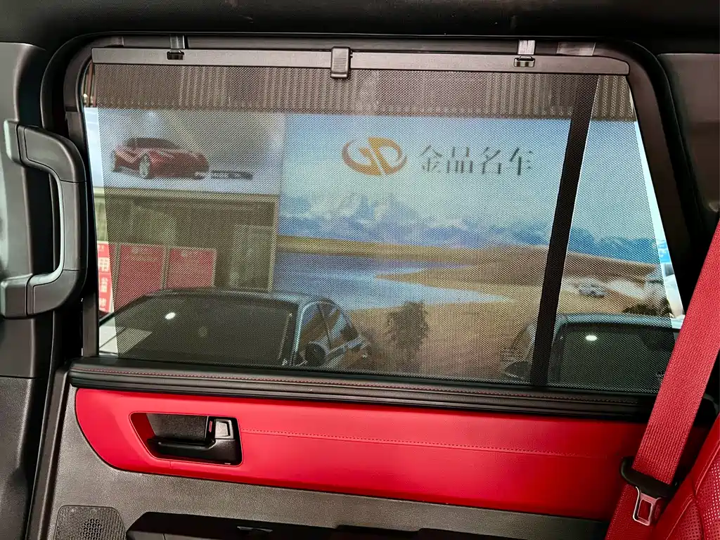 Toyota Sequoia — миниатюра 20