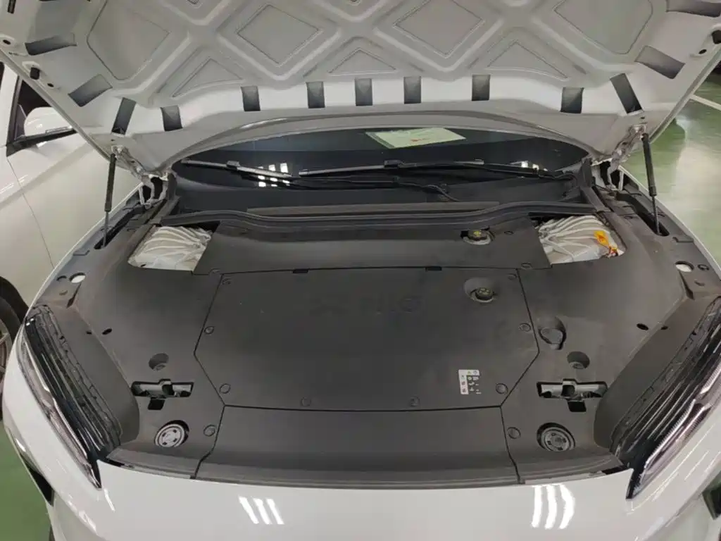 NIO ET5T — миниатюра 20