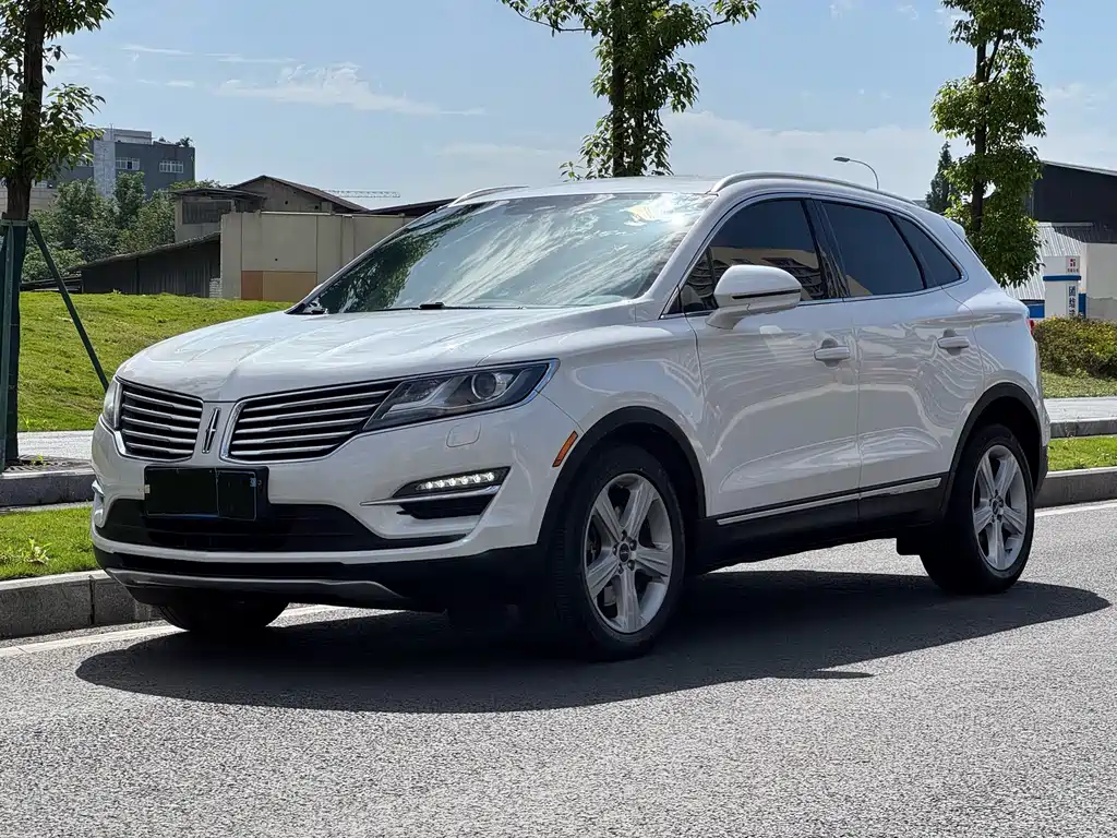 Lincoln MKC 2015