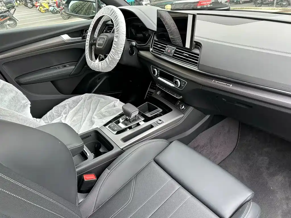 Audi Q5L — миниатюра 9