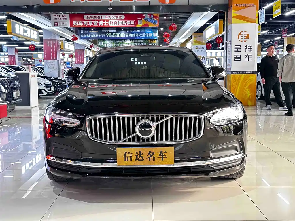 Volvo S90 2023 B5 Luxury