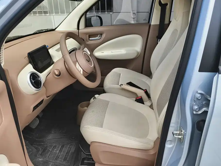 Wuling MINIEV — миниатюра 9