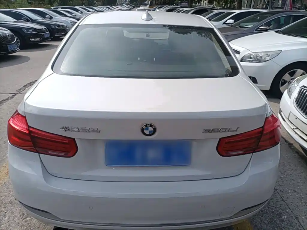 BMW 3 Series — миниатюра 6