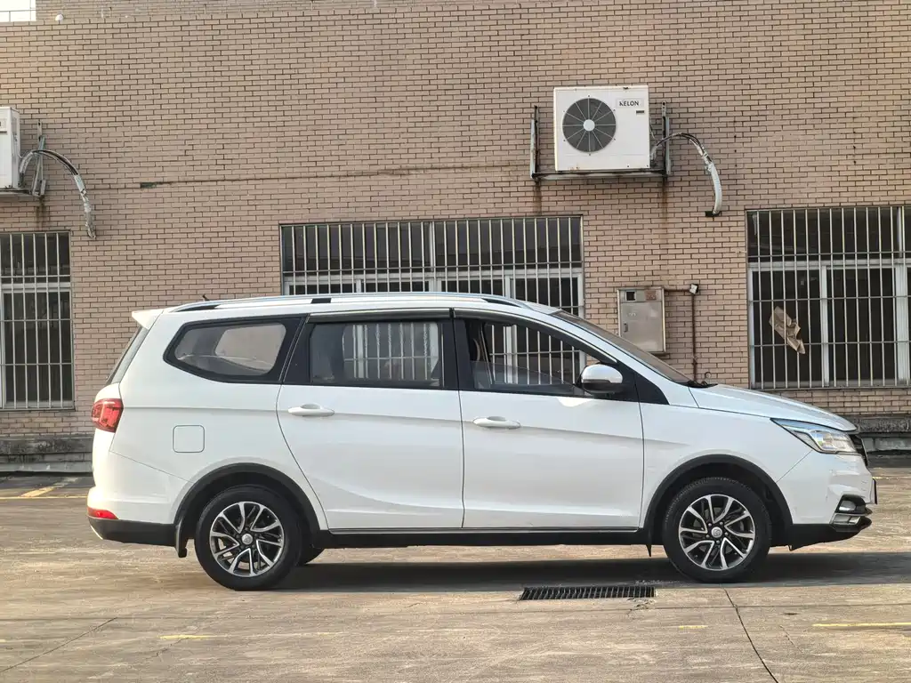BAOJUN 730