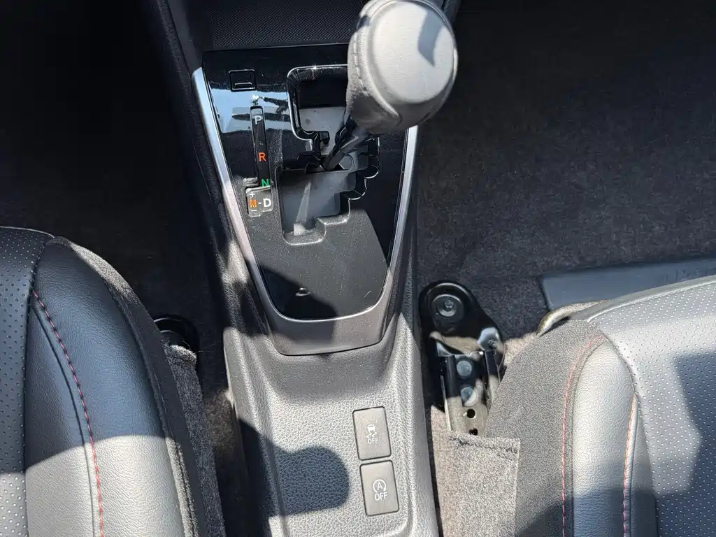 Toyota Yaris L — миниатюра 12