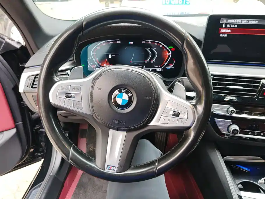 BMW 5 Series — миниатюра 15