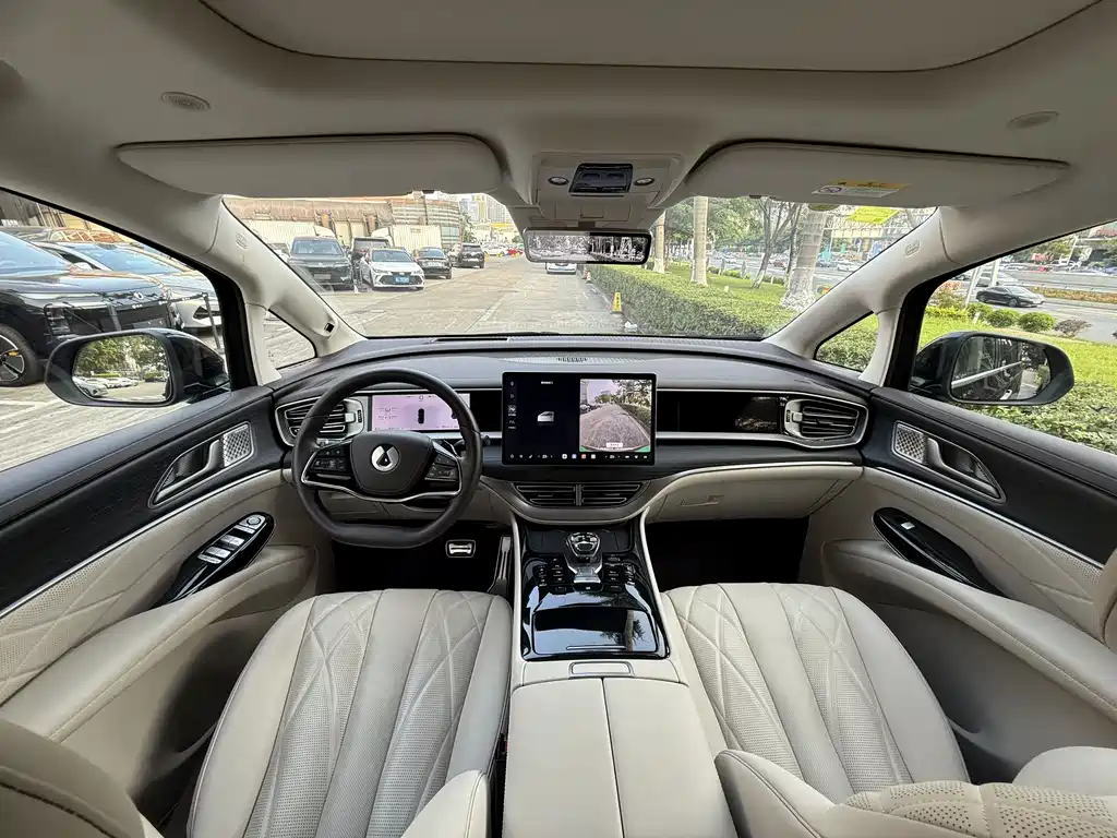 Denza D9 2025 DM-i Smart Drive 1020 Flagship