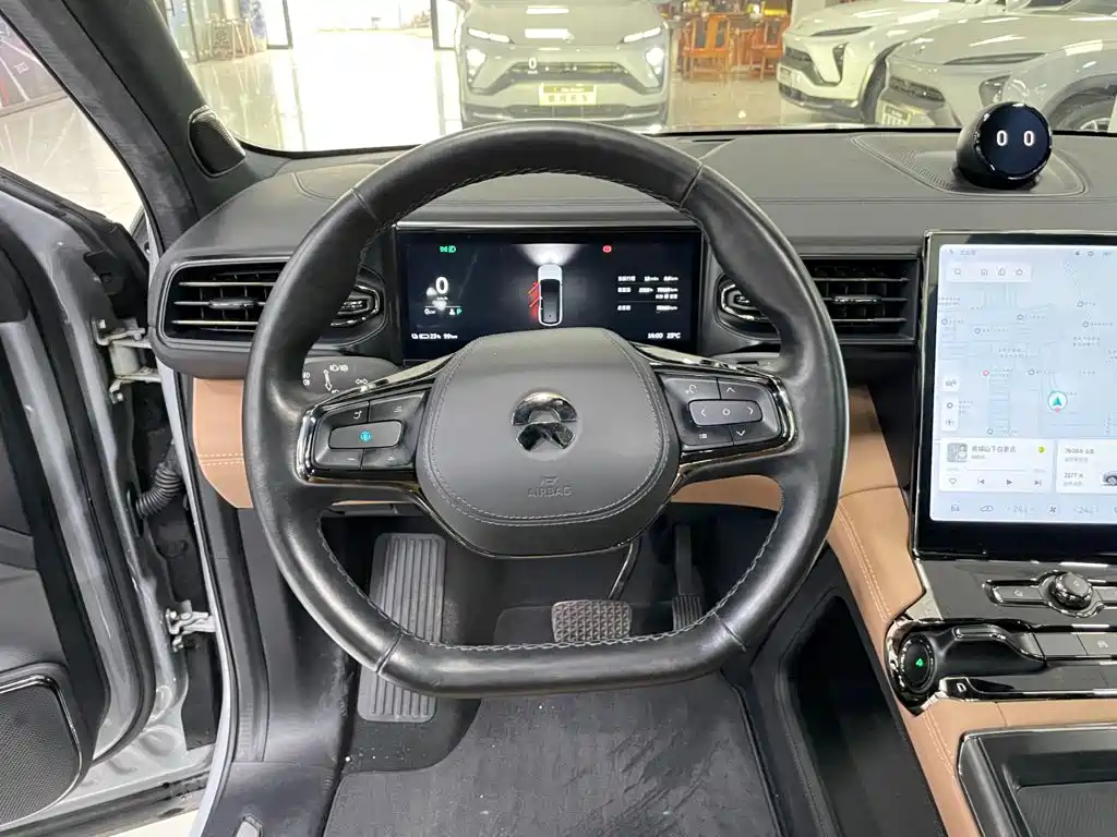 NIO ES8 — миниатюра 11