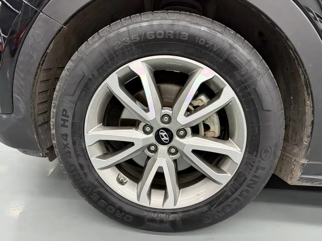 Hyundai Santa Fe — миниатюра 11