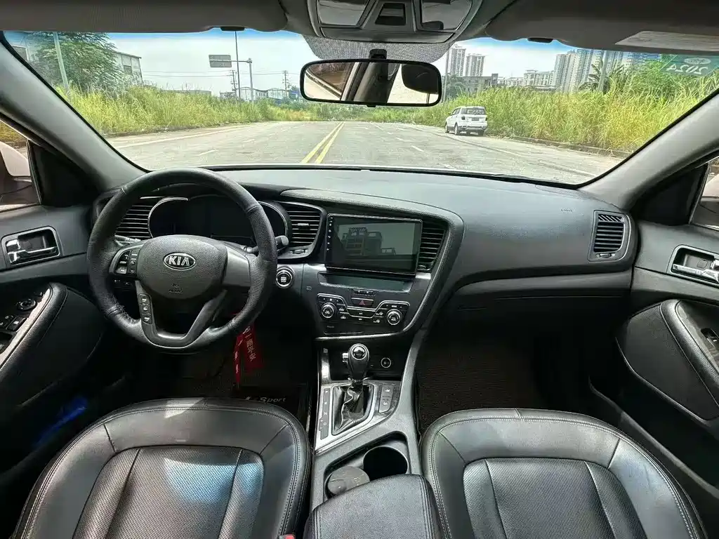 Kia K5 — миниатюра 8