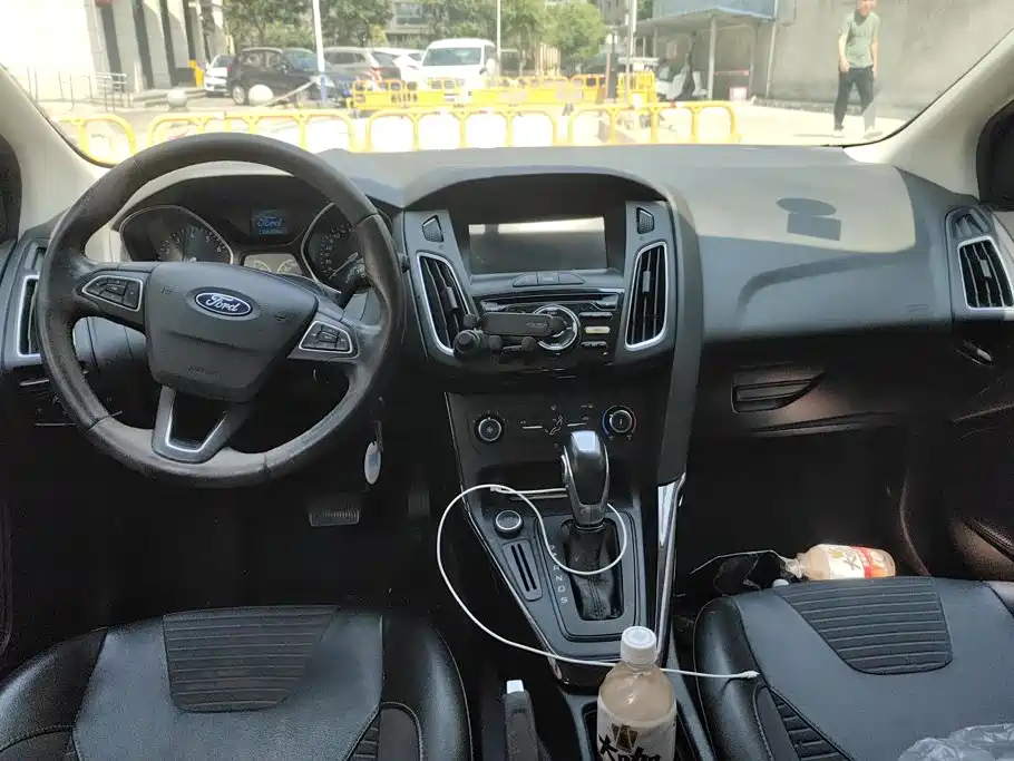 Ford Focus — миниатюра 12