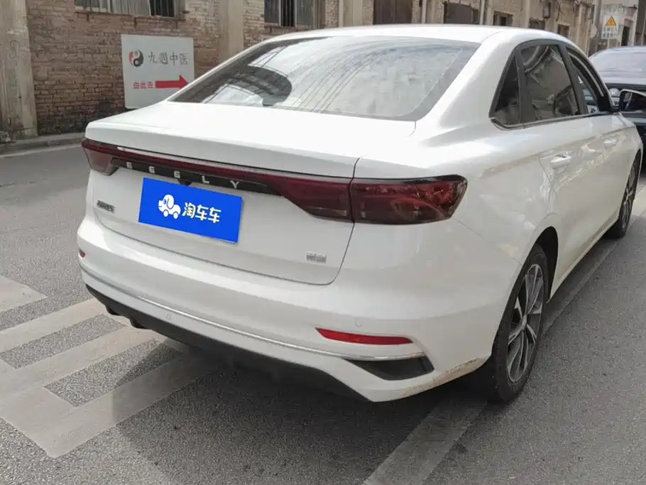 Geely Emgrand — миниатюра 3