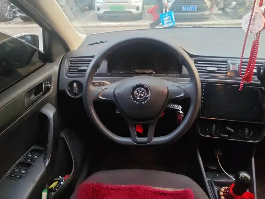 Volkswagen Santana — миниатюра 15