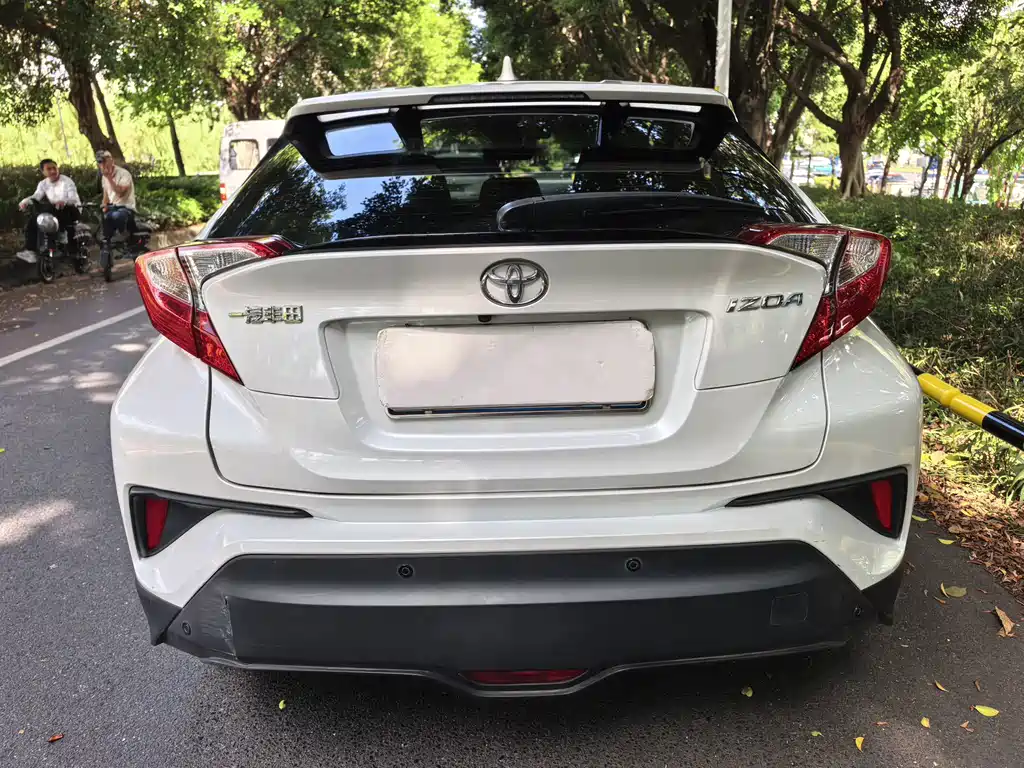 Toyota IZOA — миниатюра 4