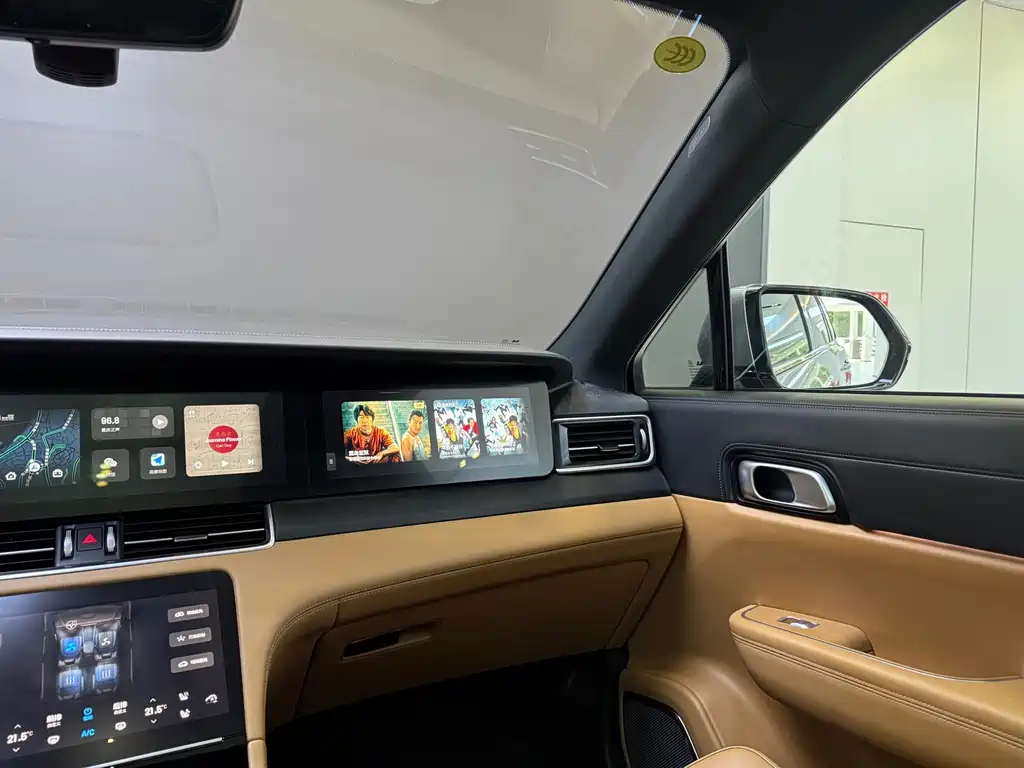 Li Auto Li ONE — миниатюра 15