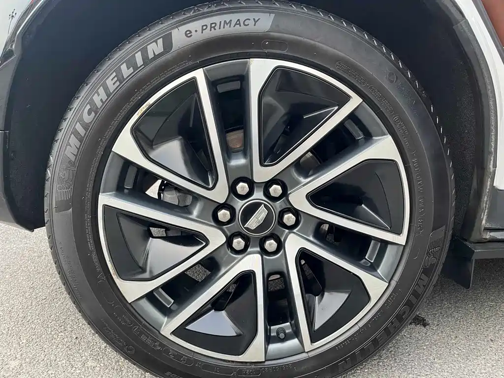 Cadillac IQ — миниатюра 15
