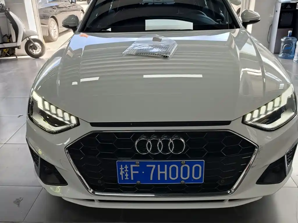 Audi A4L — миниатюра 2
