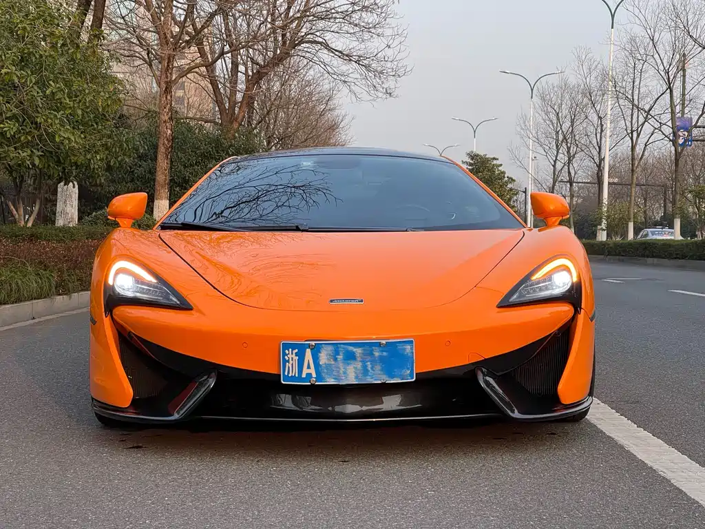 MCLAREN 570