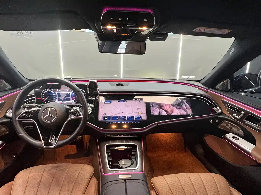 Mercedes-Benz E-Class — миниатюра 5