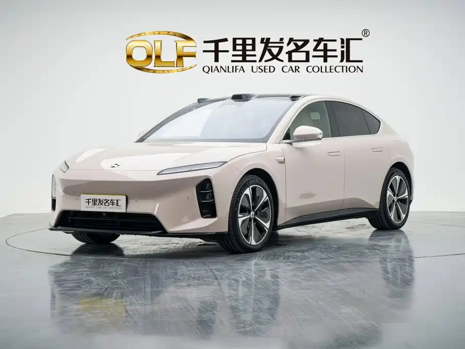 NIO ET5