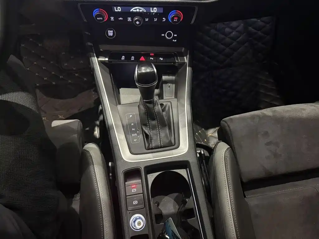 Audi Q3 — миниатюра 15
