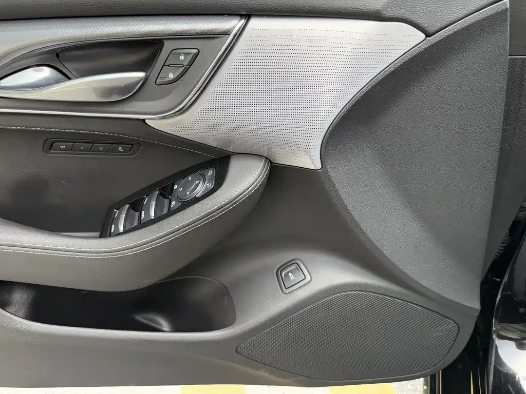 Cadillac CT5 — миниатюра 14