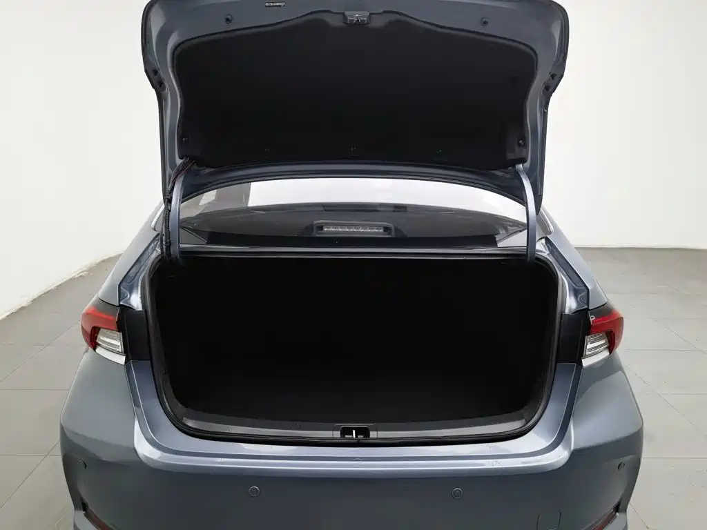Toyota Corolla — миниатюра 16