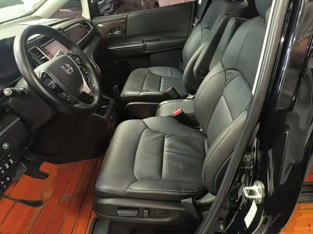 Honda Elysion — миниатюра 15