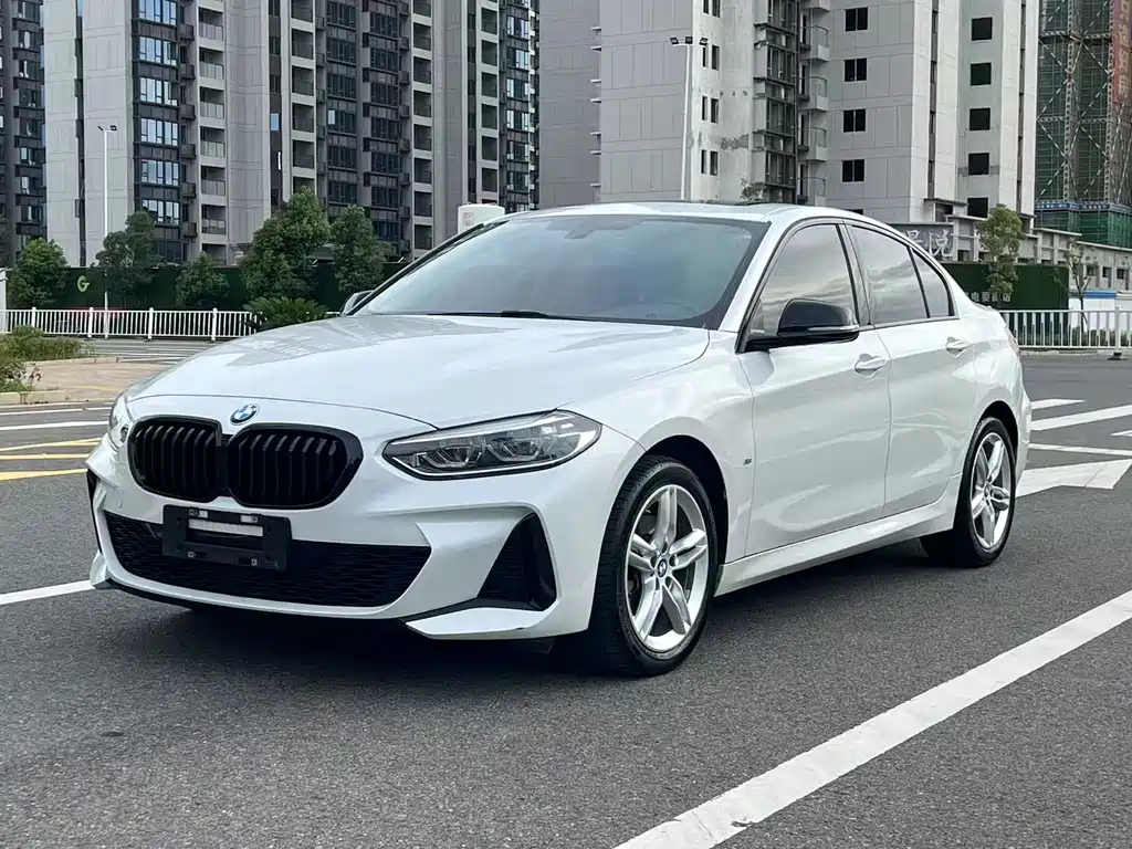BMW 1 Series 2021