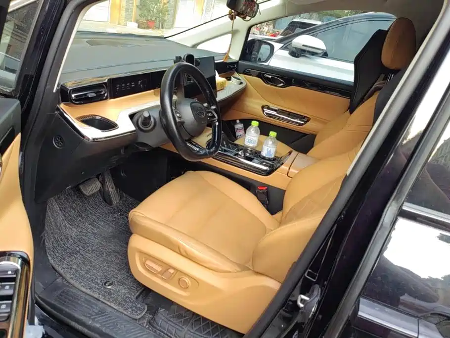 GAC Motor Trumpchi E8 PHEV — миниатюра 9