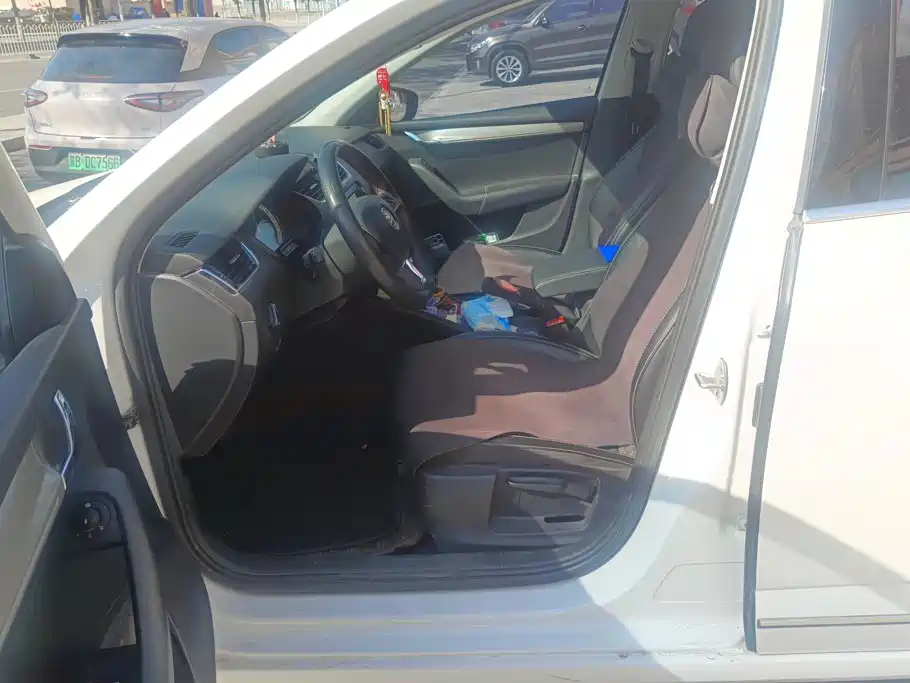 Skoda Octavia — миниатюра 9