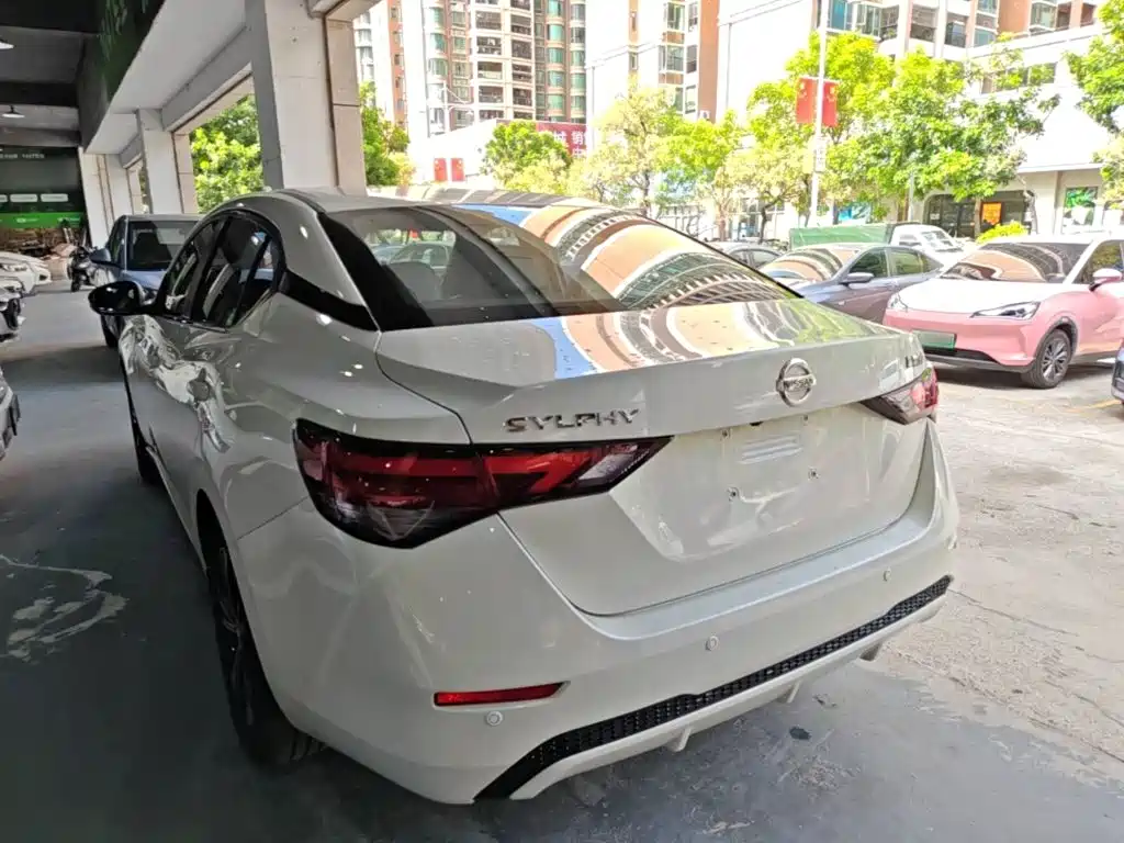 Nissan Sylphy — миниатюра 5
