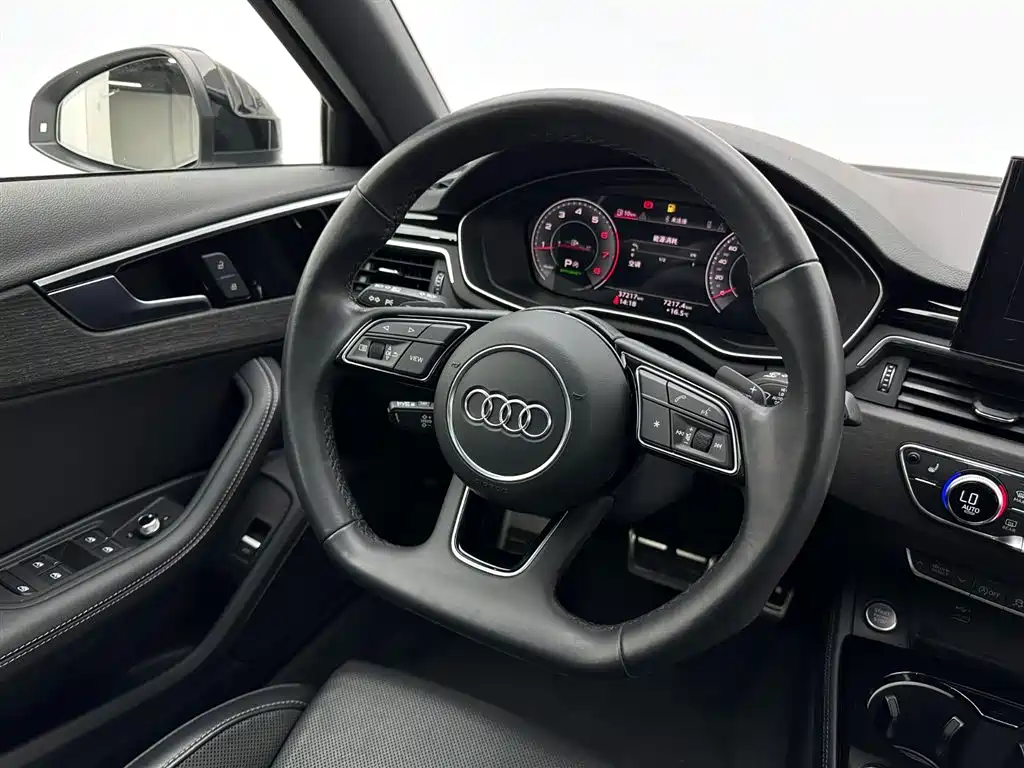 Audi A4L 2024 Белый из Китая, фото 3