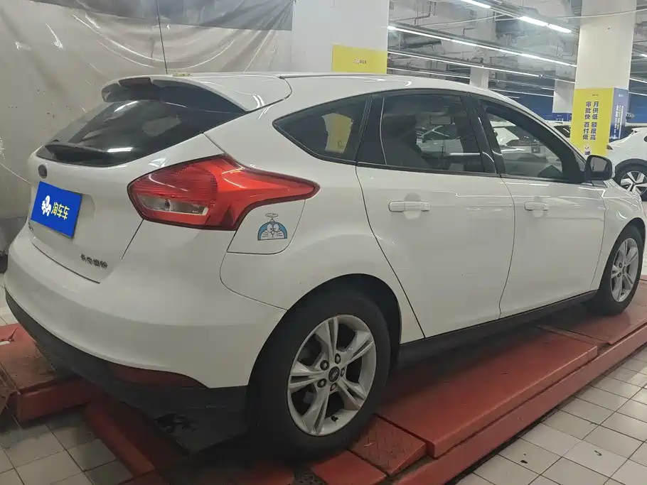Ford Focus — миниатюра 3
