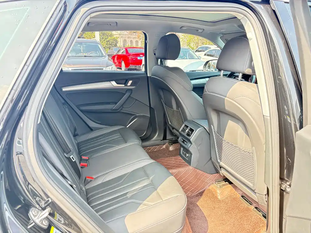 Audi Q5L — миниатюра 12
