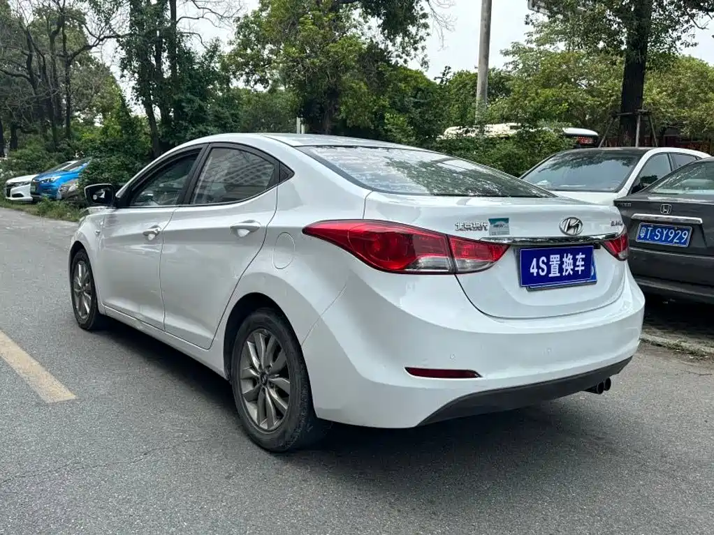 Hyundai Elantra Langdong — миниатюра 7