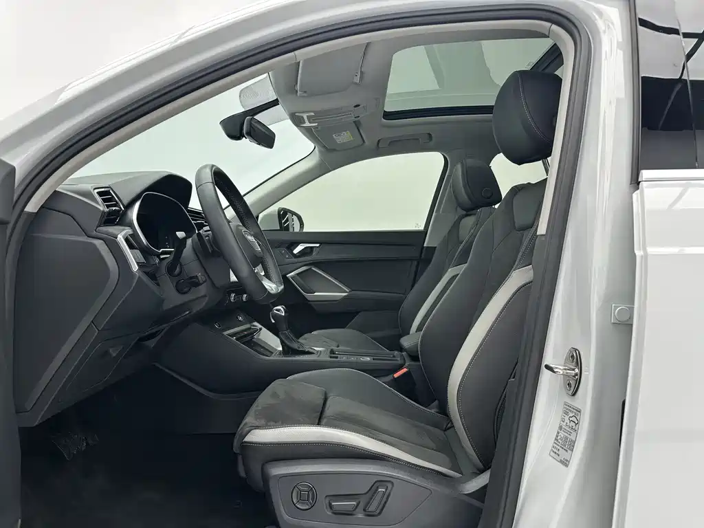 Audi Q3 2022 35 TFSI Fashion