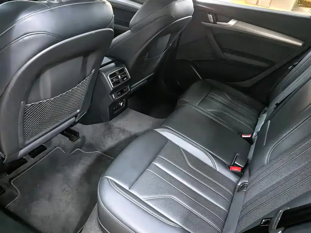 Audi Q5L — миниатюра 8
